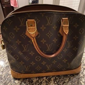 Louis Vuitton Alma PM
